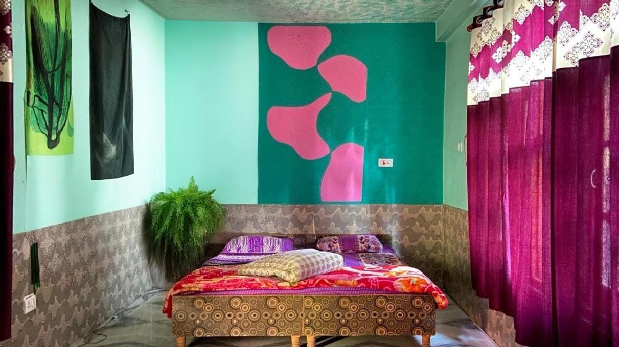 Nucleus Guest House Kasol Exterior foto